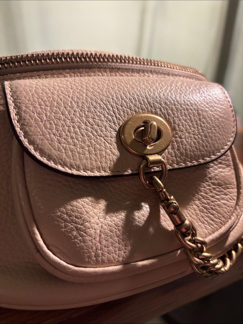 Coach leather women’s belt bag - Picture 2 of 5